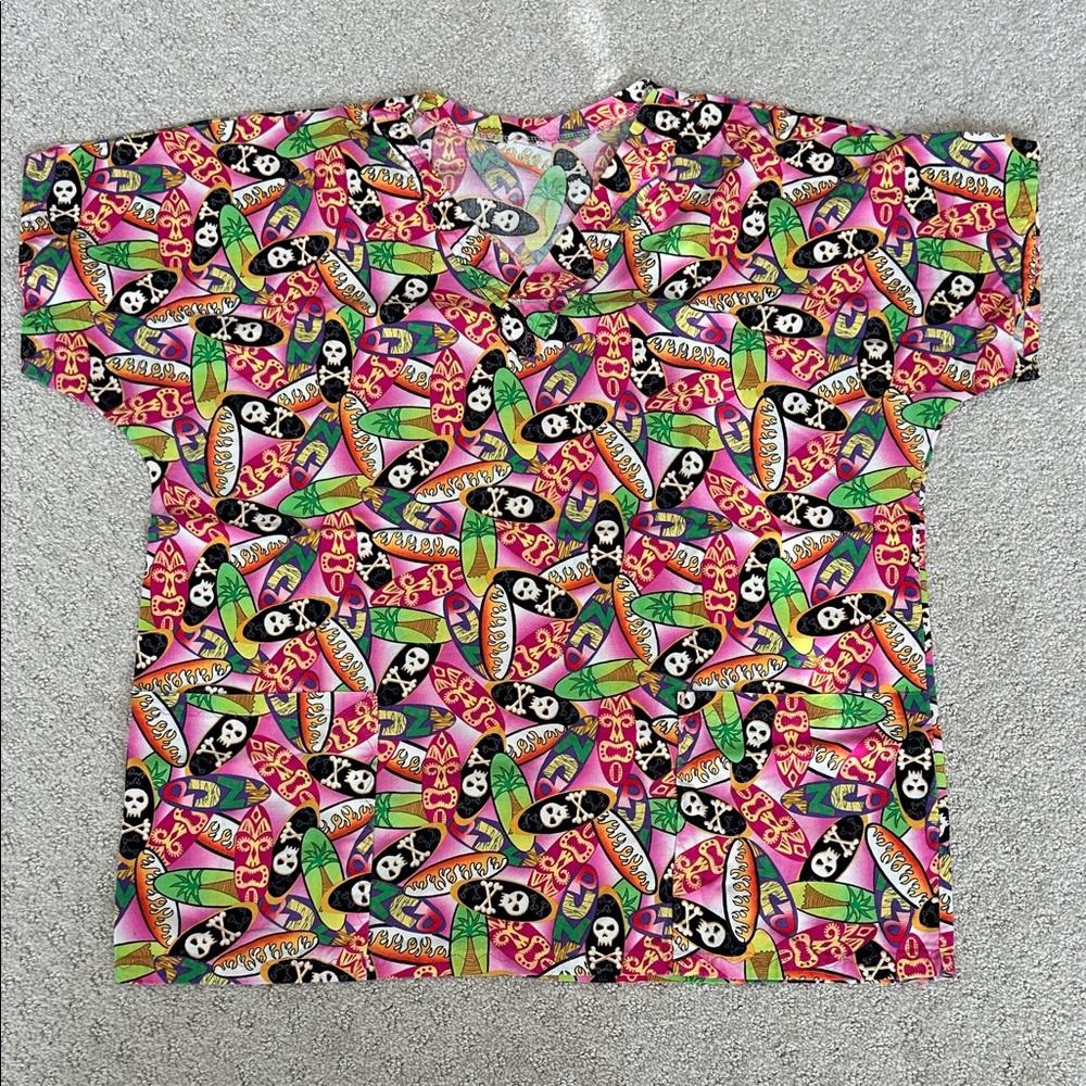Scrub top Skeleton surf board Print
